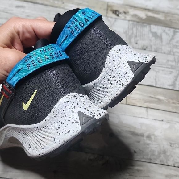 Nike 2021 Pegasus Trail 2 'Black Dark Sulfur' - Picture 8 of 12